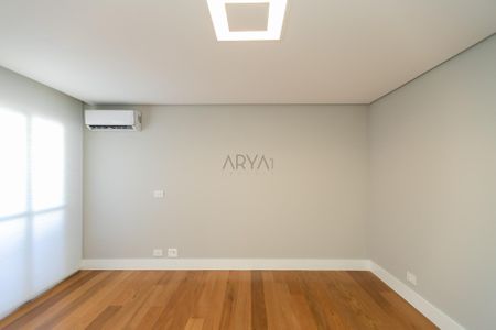 3_photo/94dce380f3.35a7d8d442b4a1b3-ATLAS-2252de68-b374-4bdf-a601-9d7a626ce3b7.jpg de apartamento à venda com 4 quartos, 441m² em Água Verde, Curitiba