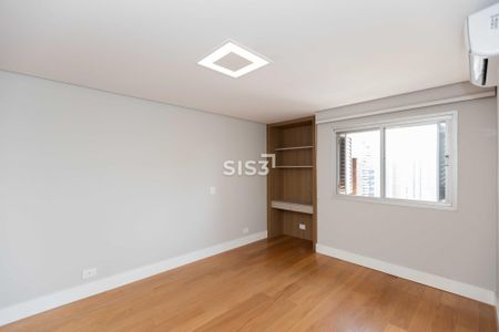 47_photo/94dce380f3.35a7d8d442b4a1b3-ATLAS-d5e1388e-cc1a-4fc1-bc0d-e8c3cf39b7ec.jpg de apartamento à venda com 4 quartos, 441m² em Água Verde, Curitiba