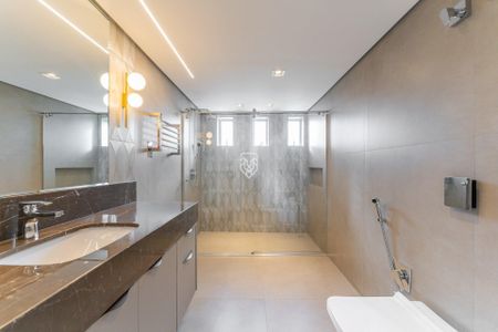 50_photo/94dce380f3.52cd26ce6c2413fc-ATLAS-7fbda42d-246e-4a1a-adfb-90e9f930c90f.jpg de apartamento à venda com 5 quartos, 442m² em Água Verde, Curitiba