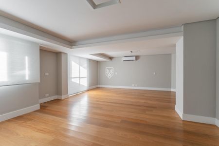 36_photo/94dce380f3.52cd26ce6c2413fc-ATLAS-84653d8d-3d7d-4dab-9b2d-c00466ea27d7.jpg de apartamento à venda com 5 quartos, 442m² em Água Verde, Curitiba