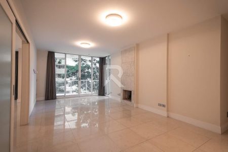 9_photo/94dce380f9.0a8003db35e1f767-ATLAS-12fe7f0f-e0b1-493f-ba78-525efd1ee20a.jpg de apartamento para alugar com 4 quartos, 370m² em Água Verde, Curitiba