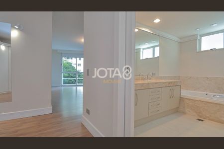 23_photo/94dce380f9.c696d6dfecea6f1c-ATLAS-b8b720c4-72b4-4faa-92d5-39cf481af1d8.jpg de apartamento para alugar com 4 quartos, 370m² em Água Verde, Curitiba