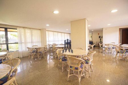 11_photo/94dce38105.74ba8c6c4dffd169-ATLAS-3029ca25-6782-43dc-b715-61e2a56c0bfb.jpg de apartamento à venda com 4 quartos, 204m² em Água Verde, Curitiba