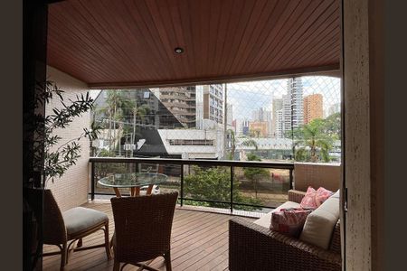 6_photo/94dce38105.effc73c8c58abb54-ATLAS-3810d03a-78c8-4a74-b47a-e9000ed2e294.jpg de apartamento à venda com 3 quartos, 188m² em Água Verde, Curitiba