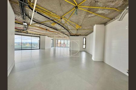 2_photo/94dce3812b.346e0fca59aa0829-ATLAS-9bd8ca12-0d03-45c0-bd98-5c5e9bacbcb6.jpg de apartamento à venda com 3 quartos, 323m² em Água Verde, Curitiba