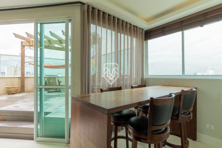 12_photo/94dce38165.fdaf1881d454c4d8-ATLAS-1bccb2dd-fac1-421a-907e-9bdcbb29b3f8.jpg de apartamento para alugar com 3 quartos, 207m² em Água Verde, Curitiba