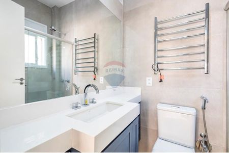 23_photo/94dce38171.ec0f394f666ba135-ATLAS-da3c59eb-ae95-414c-8f86-bde02e4007a6.jpg de apartamento para alugar com 3 quartos, 105m² em Água Verde, Curitiba