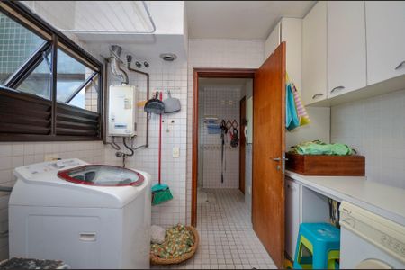19_photo/94dce38175.42096641af978a22-ATLAS-ef2e774a-d73d-44eb-9bd3-4fb00aaec8bd.jpg de apartamento à venda com 3 quartos, 176m² em Água Verde, Curitiba