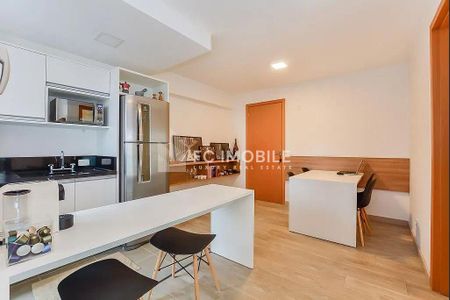 9_photo/94dce381e1.6721d330cc8d7611-ATLAS-e74b3733-e6fa-46a6-a7d5-d932468ce575.jpg de apartamento à venda com 1 quarto, 48m² em Água Verde, Curitiba