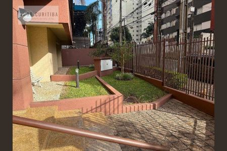 3_photo/94dce381e7.ceff8192393c33de-ATLAS-e200d083-31be-4d95-85dd-319f88b5cf71.jpg de apartamento à venda com 2 quartos, 55m² em Água Verde, Curitiba