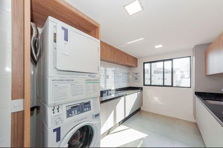 6_photo/94dce38231.564f9946f0514ae9-ATLAS-329fb5e4-e85b-472b-9841-c34fc82bd7ed.jpg de kitnet/studio para alugar com 1 quarto, 15m² em Vila Izabel, Curitiba