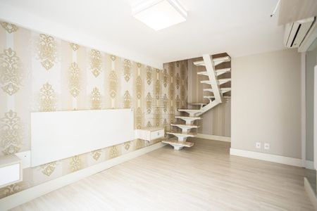 26_photo/94dce38271.1c30879e3ee593f9-ATLAS-06bfd855-ac8d-409d-882c-5b7f96f48eea.jpg de apartamento à venda com 2 quartos, 214m² em Vila Izabel, Curitiba