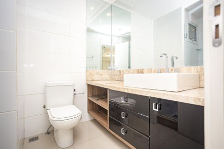 34_photo/94dce38271.1c30879e3ee593f9-ATLAS-4858aced-0e9c-4b24-81cf-e61e2a0c4b9e.jpg de apartamento à venda com 2 quartos, 214m² em Vila Izabel, Curitiba