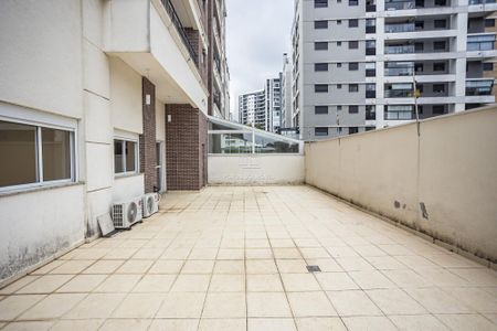 18_photo/94dce38271.1c30879e3ee593f9-ATLAS-a2a0a02e-3b81-4bef-9b33-fa8fc8836e58.jpg de apartamento à venda com 2 quartos, 214m² em Vila Izabel, Curitiba