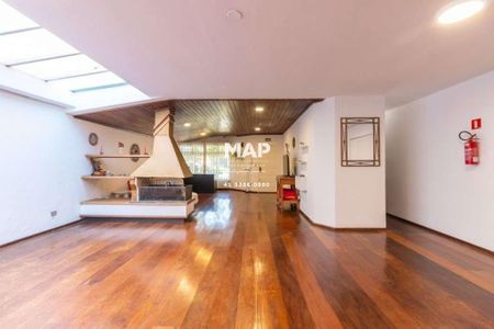 4_photo/94dce3831f.b63fb19834d8465e-ATLAS-17e5e5be-366d-465e-80b2-023fde6f7dff.jpg de casa à venda com 3 quartos, 274m² em Vila Izabel, Curitiba