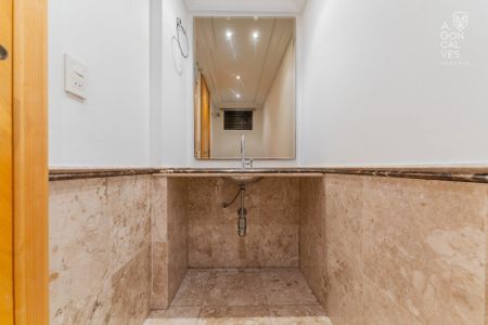 8_photo/94dce383b7.4d982142093baa6f-ATLAS-c36d221e-52d9-426a-ba3a-9e0f1d509ecb.jpg de apartamento à venda com 3 quartos, 200m² em Água Verde, Curitiba