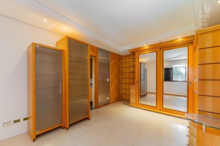 21_photo/94dce383b7.4d982142093baa6f-ATLAS-cfaefde4-b22a-4690-9f18-151ea3e7250c.jpg de apartamento à venda com 3 quartos, 200m² em Água Verde, Curitiba