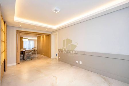 8_photo/94dce383df.8a00a68238a6a06b-ATLAS-48b5f3d8-8f0a-49bb-a198-3aa62db71543.jpg de apartamento para alugar com 4 quartos, 186m² em Batel, Curitiba