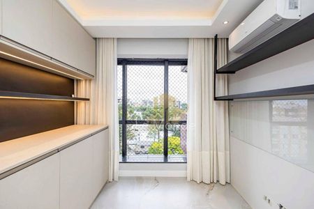 4_photo/94dce383df.8a00a68238a6a06b-ATLAS-5b261a1d-9395-445a-a817-76c08ffb3a30.jpg de apartamento para alugar com 4 quartos, 186m² em Batel, Curitiba