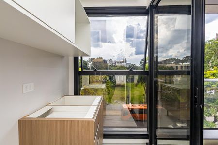 3_photo/94dce38415.0bfe9c0dd43c97cf-ATLAS-e5f857c4-4295-4a62-9bd5-b69b9bc69151.jpg de apartamento à venda com 1 quarto, 23m² em Batel, Curitiba