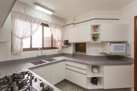 21_photo/94dce38419.c0d60e92ac840d5b-ATLAS-7cb3b516-5f13-4e68-8134-0068c7441185.jpg de apartamento à venda com 4 quartos, 180m² em Água Verde, Curitiba