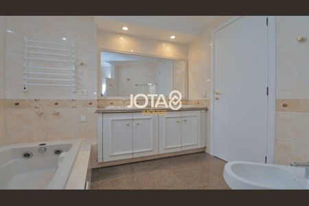 1_photo/94dce3841b.c0d60e92ac840d5b-ATLAS-07677638-fd8e-489f-85bf-a17047546ef8.jpg de apartamento para alugar com 4 quartos, 180m² em Água Verde, Curitiba