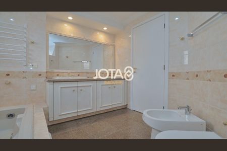 4_photo/94dce3841b.c0d60e92ac840d5b-ATLAS-2d74c088-86b1-4fcc-bbaa-1218aea23932.jpg de apartamento para alugar com 4 quartos, 180m² em Água Verde, Curitiba