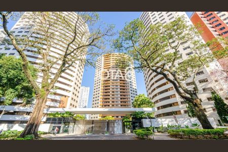 6_photo/94dce3841b.c0d60e92ac840d5b-ATLAS-4e9a0ba2-80cb-47f6-a9dc-4ef9de51a710.jpg de apartamento para alugar com 4 quartos, 180m² em Água Verde, Curitiba