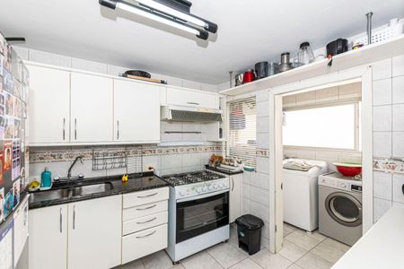 8_photo/94dce3842b.5ec00123e24b38e8-ATLAS-c83a5bc5-9b4a-4258-9066-0418e4c038d0.jpg de apartamento à venda com 4 quartos, 175m² em Água Verde, Curitiba