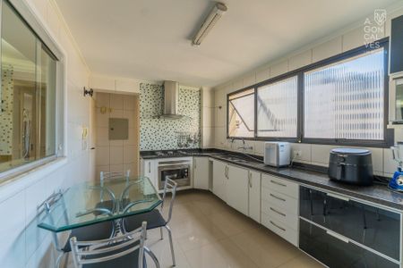 10_photo/94dce3842f.bce12b0d17b8f889-ATLAS-e6d48ee3-5763-44b1-8ca2-f408c5e0efda.jpg de apartamento à venda com 3 quartos, 103m² em Água Verde, Curitiba