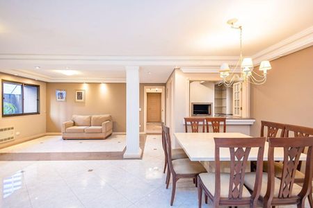 11_photo/94dce38431.0e2ab5f90b6f9ba2-ATLAS-cd4f8fca-c9f7-4ec7-9cf5-1f91f3ea726a.jpg de apartamento à venda com 3 quartos, 251m² em Água Verde, Curitiba