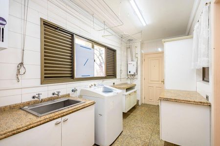 22_photo/94dce38431.0e2ab5f90b6f9ba2-ATLAS-e833e5a8-aed3-47f3-b36d-cbe0db8c9b24.jpg de apartamento à venda com 3 quartos, 251m² em Água Verde, Curitiba