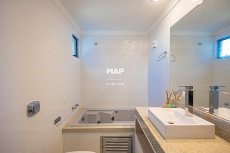 6_photo/94dce3848d.21b82dd0b136b59b-ATLAS-1b9d7851-b3ce-4973-979e-e70d20ce94f1.jpg de apartamento à venda com 3 quartos, 211m² em Água Verde, Curitiba