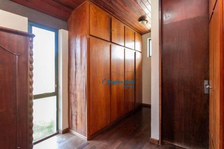 4_photo/94dce38499.4cea1a0b3f6bbd2f-ATLAS-7c7e8083-e2b4-4bca-83b1-6fafc092a61c.jpg de casa à venda com 4 quartos, 469m² em Água Verde, Curitiba