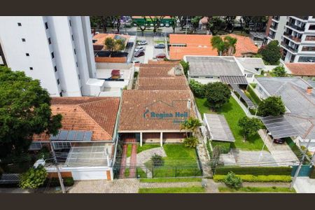 3_photo/94dce38499.4cea1a0b3f6bbd2f-ATLAS-92c490a6-ffca-465f-9c28-1e44838d037d.jpg de casa à venda com 4 quartos, 469m² em Água Verde, Curitiba