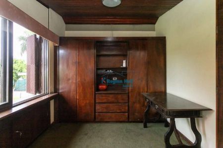 4_photo/94dce38499.4cea1a0b3f6bbd2f-ATLAS-b9576b85-61ff-4851-b5c1-95e6dd50dccc.jpg de casa à venda com 4 quartos, 469m² em Água Verde, Curitiba