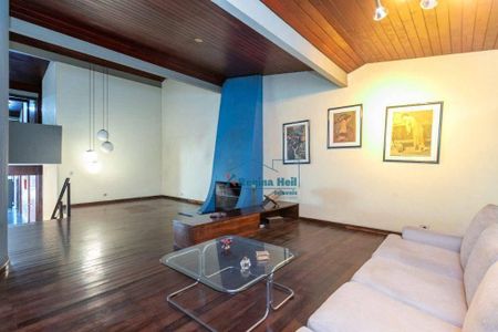 3_photo/94dce38499.4cea1a0b3f6bbd2f-ATLAS-bd0d9d49-314f-49c1-9d8c-989eb97a0788.jpg de casa à venda com 4 quartos, 469m² em Água Verde, Curitiba