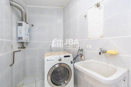 6_photo/94dce384e1.18e6ac91b37a8e88-ATLAS-018e565f-0a10-4bc2-98aa-908fd209c5a1.jpg de casa à venda com 0 quarto, 173m² em Água Verde, Curitiba