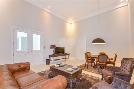 39_photo/94dce38513.8cfe2f6513d75fb0-ATLAS-2cb9c2e3-e942-4d2d-afd0-3d3cb857c089.jpg de apartamento à venda com 5 quartos, 330m² em Rebouças, Curitiba