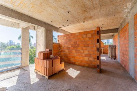 32_photo/94dce3852b.5983c74e43ce3b76-ATLAS-2a65fdb2-c371-4124-b9b8-ddf3ac8a77c8.jpg de apartamento à venda com 3 quartos, 82m² em Seminário, Curitiba