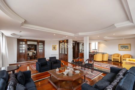 2_photo/94dce38545.e6901fa19924c0bb-ATLAS-1a629f75-76dd-40a9-b9be-16d0daef7a11.jpg de apartamento à venda com 4 quartos, 414m² em Água Verde, Curitiba