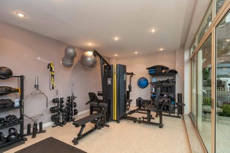 45_photo/94dce38549.5c684a255abc9ae5-ATLAS-566dfcd8-cfd5-4a7b-9fb5-8ebb245e12f8.jpg de apartamento à venda com 3 quartos, 232m² em Água Verde, Curitiba