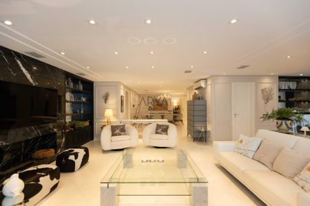 2_photo/94dce38549.5c684a255abc9ae5-ATLAS-becd1cb5-7d65-48ca-a65c-ae75e3b7d264.jpg de apartamento à venda com 3 quartos, 232m² em Água Verde, Curitiba