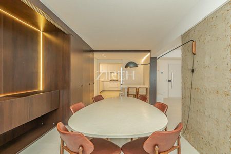 10_photo/94dce38581.a6bec35dfe214c29-ATLAS-19fde511-5ffc-4ff0-8c82-e583c0aa4c12.jpg de apartamento à venda com 4 quartos, 249m² em Água Verde, Curitiba