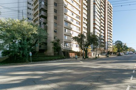 9_photo/94dce38587.cdd1d2f903f9b560-ATLAS-1ddc5a3e-7446-4fed-a393-cc7a5e3a0df6.jpg de apartamento à venda com 3 quartos, 197m² em Batel, Curitiba