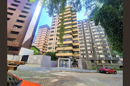 1_photo/94dce3858d.98cf39ec7952f033-ATLAS-e9a1df53-7e32-4c48-959e-7e857c78b38e.jpg de apartamento à venda com 4 quartos, 240m² em Batel, Curitiba