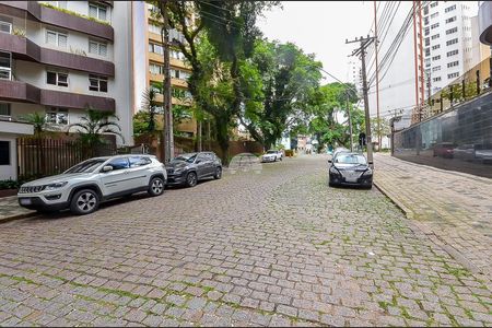 46_photo/94dce3858f.c0c7af3cef2f6784-ATLAS-289ba6fb-9232-4f4e-adbd-468a3f8f2a88.jpg de apartamento à venda com 2 quartos, 110m² em Batel, Curitiba