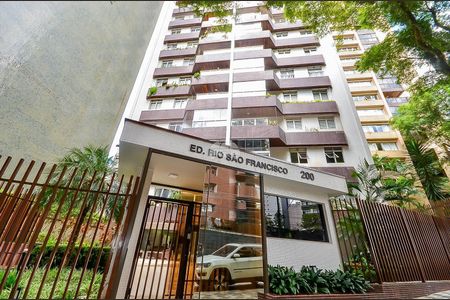 3_photo/94dce3858f.c0c7af3cef2f6784-ATLAS-4f325a6e-dbde-406f-afd1-8eb1b2f9d77d.jpg de apartamento à venda com 2 quartos, 110m² em Batel, Curitiba