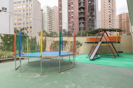 43_photo/94dce385b1.19491d5d09512776-ATLAS-dc770a09-5d56-4ad2-8ece-e41b3688b1f3.jpg de apartamento à venda com 4 quartos, 262m² em Água Verde, Curitiba