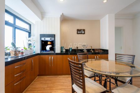 18_photo/94dce385bb.7d461700718fd75e-ATLAS-1eec36ab-efe9-4f1b-9bec-7a93a9406fbf.jpg de apartamento à venda com 3 quartos, 154m² em Água Verde, Curitiba